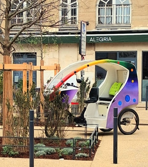 CYCLOTEAM vélo arc en ciel